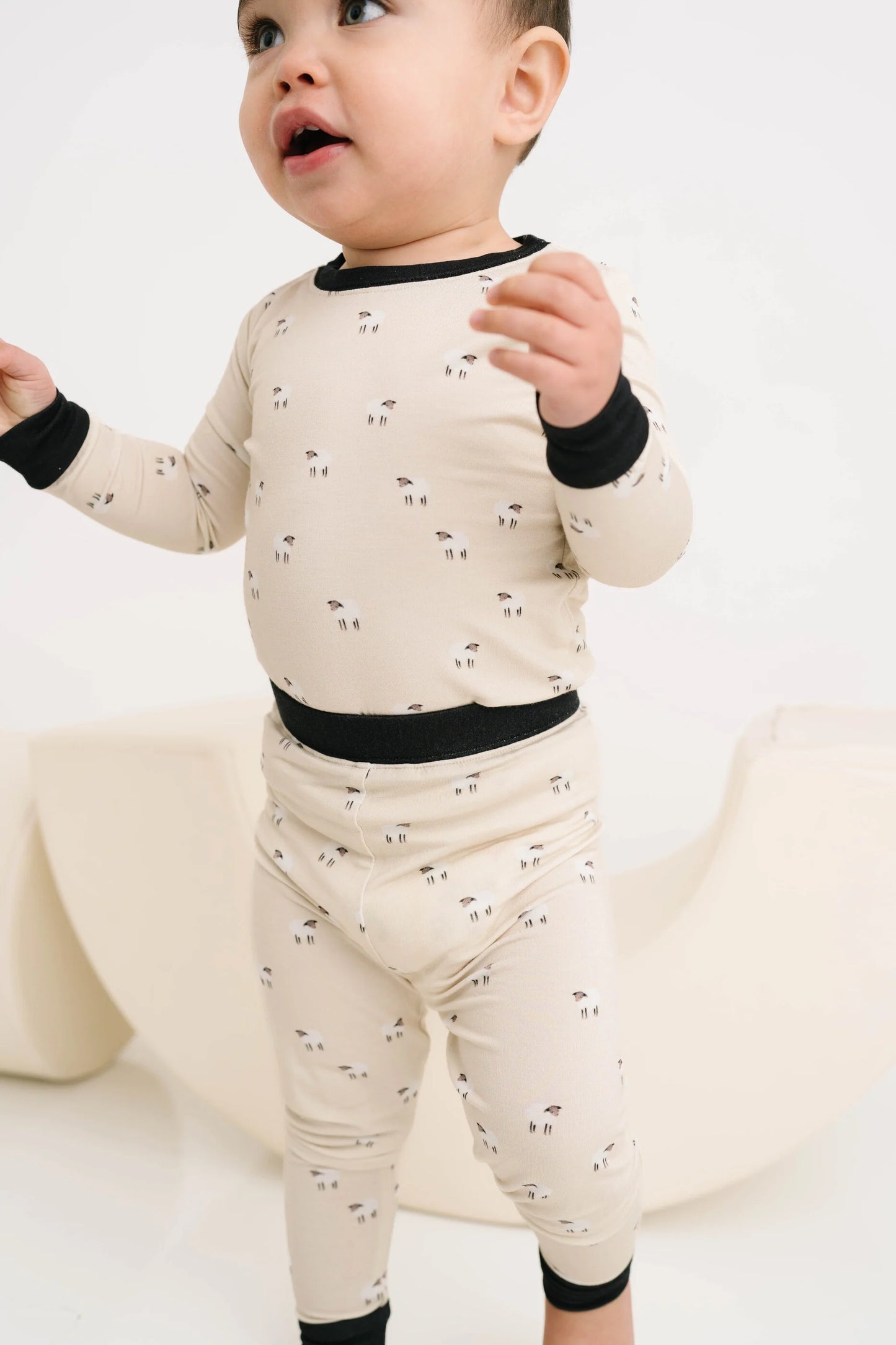 Cozy Sheep Bamboo Set