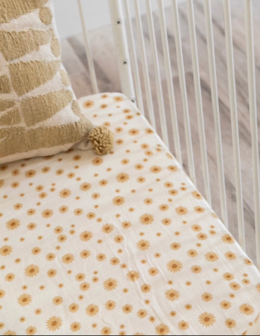 Daisy Crib Sheet